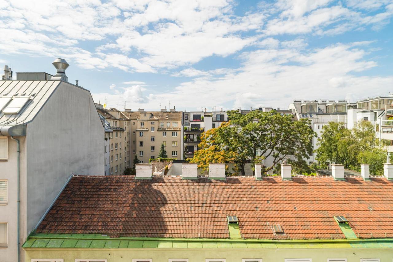 Micro Rooftop Penzing Vienna Exterior photo